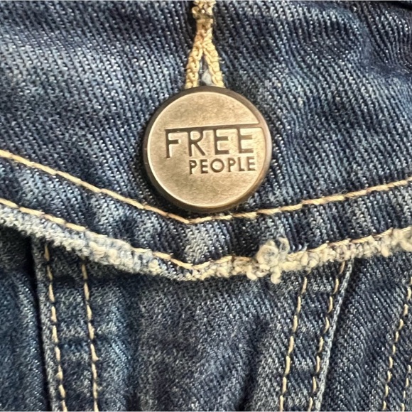 Free People | Distressed Denim Jacket | Size 6 - Picture 4 of 7